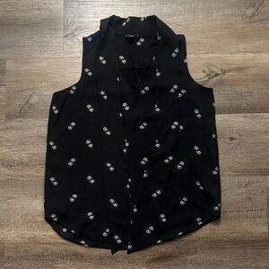 Ann Taylor Black Sleeveless V-Neck Tie Front Camisole